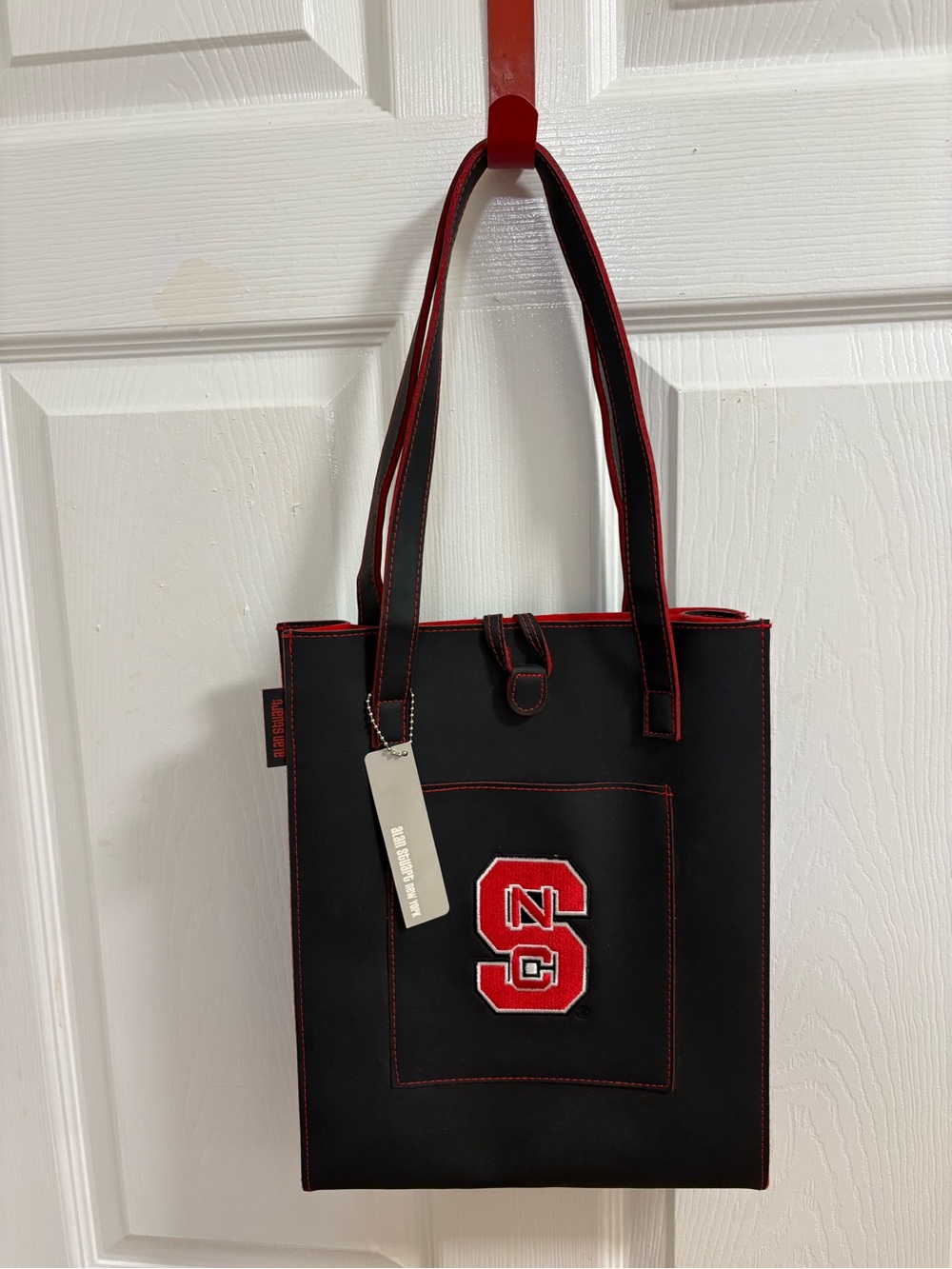 Alan Stuart New York North Carolina State University Wolfpack shoulder Tote NWT